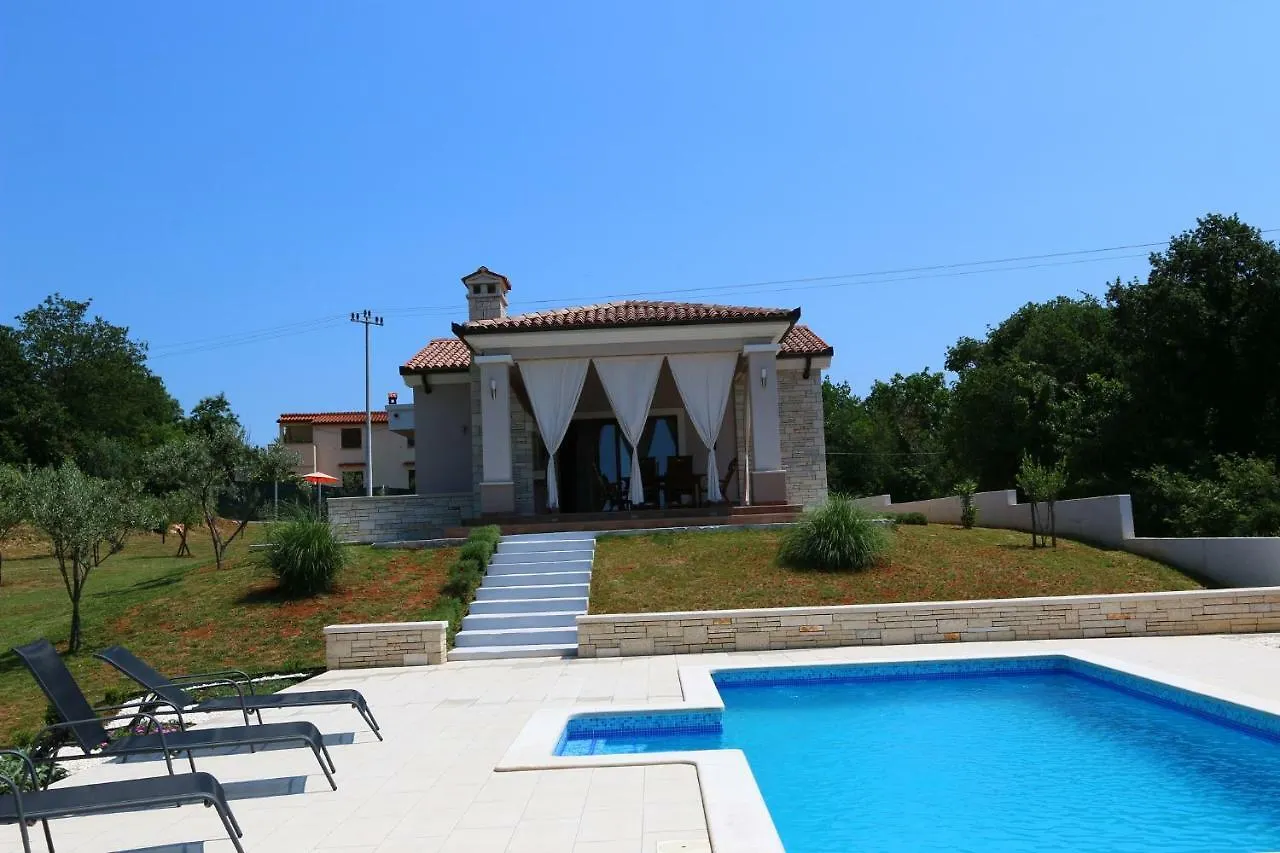 Villa Tara Medulin 0*,  Croatia