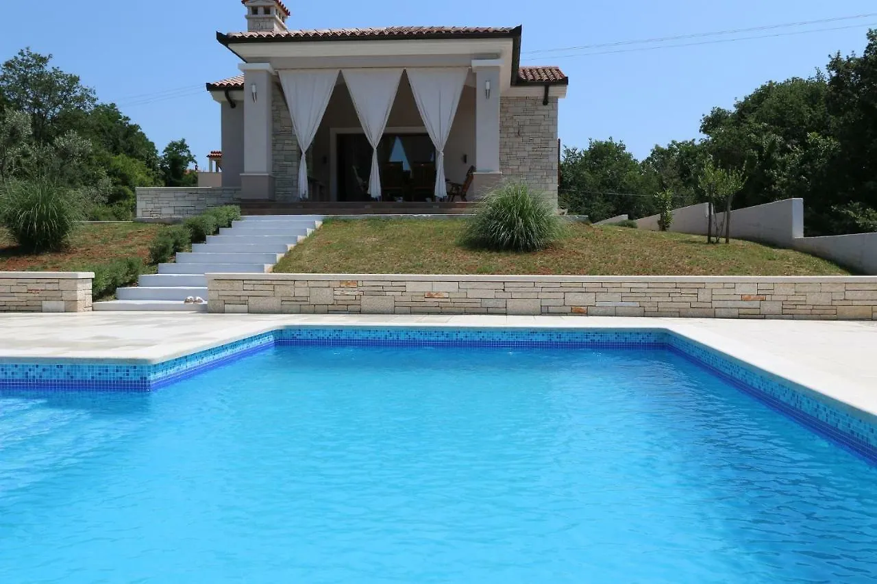 Villa Tara Medulin 0*,  Croatia
